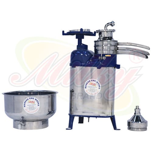 Blue and white Rakesh Cream Machine Separator featuring a bowl and a metal bucket for processing cream.